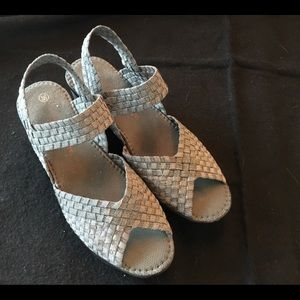 Berni Mev Mary Jane Platform Wedge Silver size 9